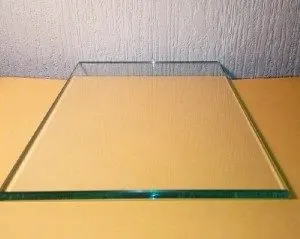 Прозрачное листовое стекло М1